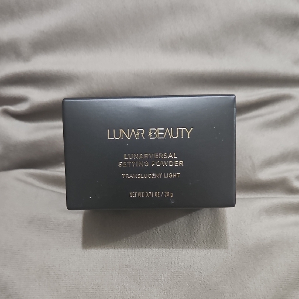 Lunar Beauty Lunarversal Setting Powder (NEW) Translucent Light Setting Powder